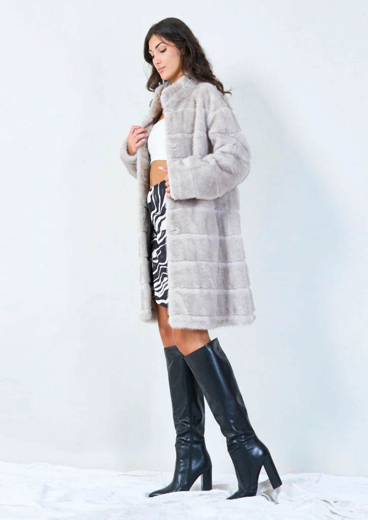 YV0470 Mid-lengthEco Fur Coat